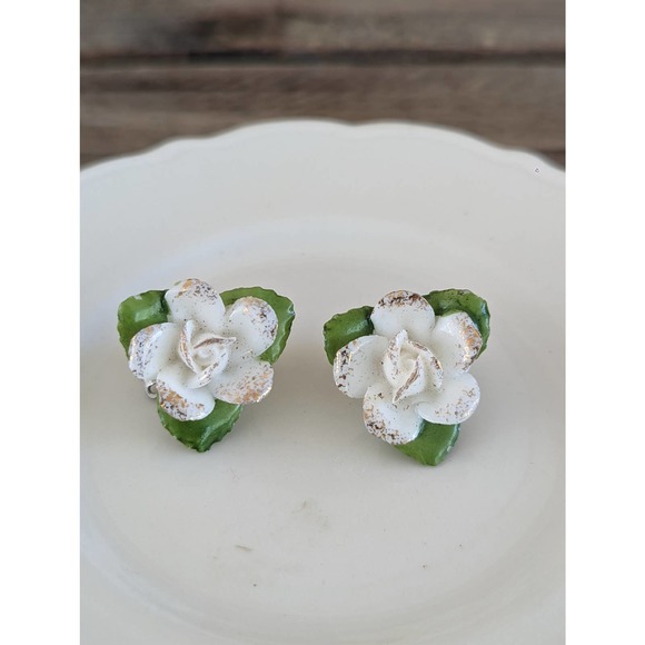 Vintage Porcelain Flower Clip-On Earrings - Picture 4 of 9
